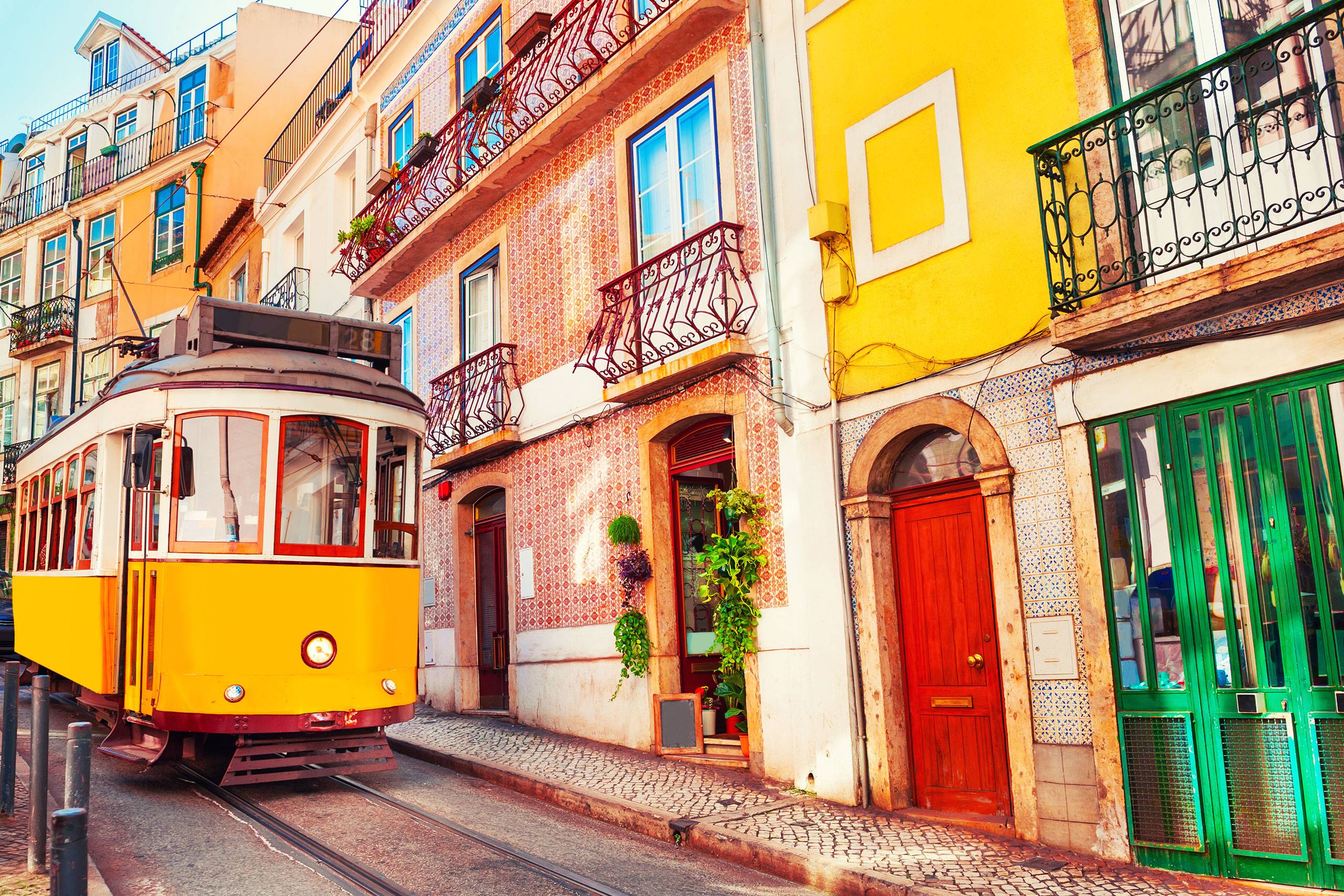 Ocupações ilegais aumentam em Lisboa porque é difícil encontrar casa